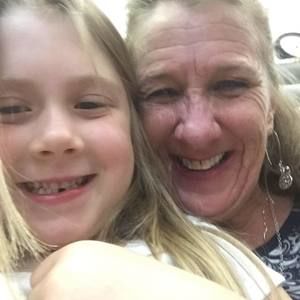 Meet your Posher, Vickie